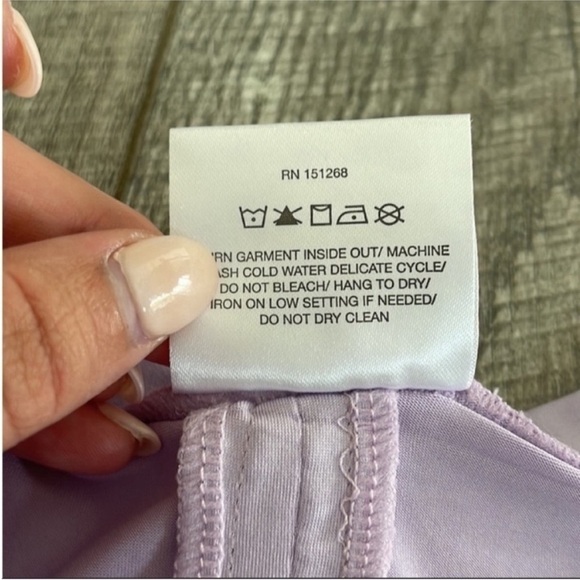 Laundry by Shelli Segal Size XL Lavender Purple Activewear Tank Top. - Picture 3 of 7
